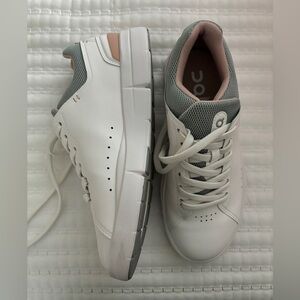 Women’s On Cloud The ROGER Advantage 2 - White/Rosehip